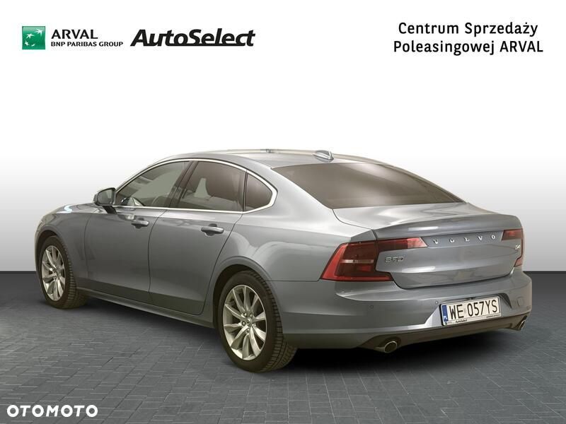 Volvo S90 D4 SCR Momentum Pro - 3