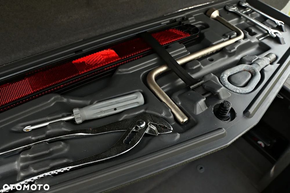 BMW Seria 5 535i - 36