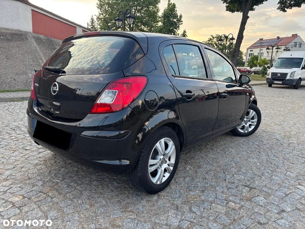 Opel Corsa 1.2 16V Cosmo - 22