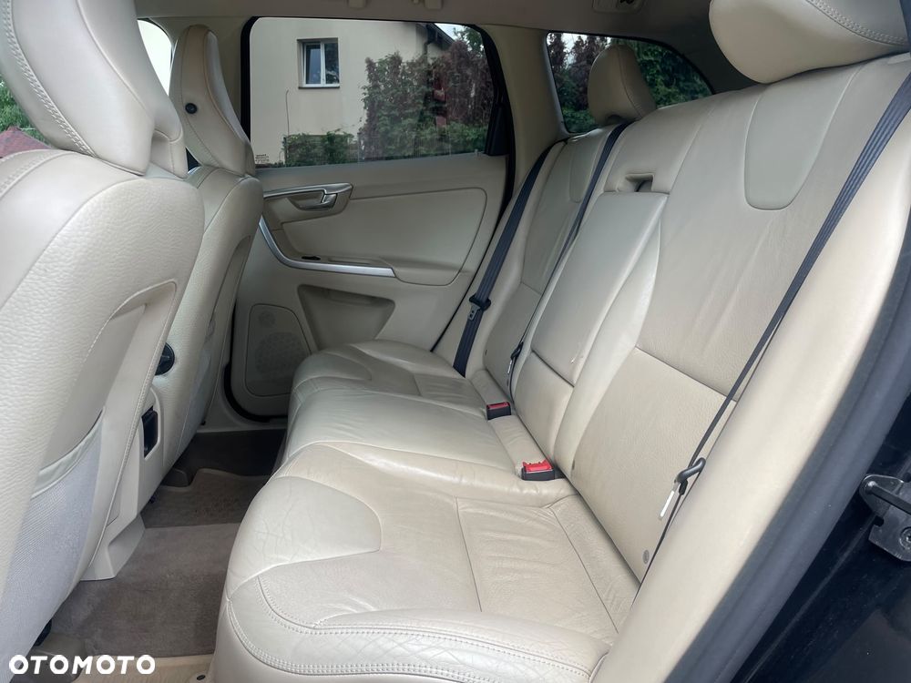 Volvo XC 60 - 8
