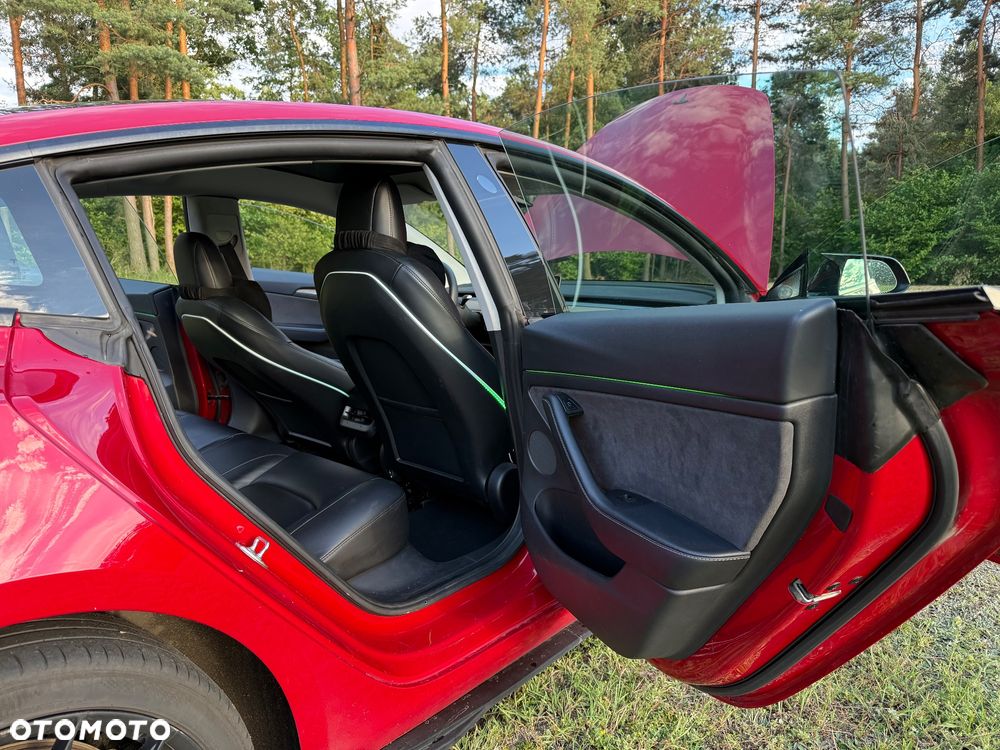 Tesla Model 3 - 17