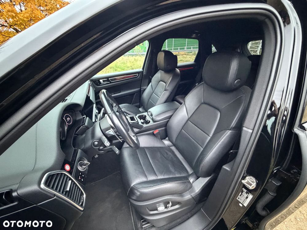 Porsche Cayenne - 17