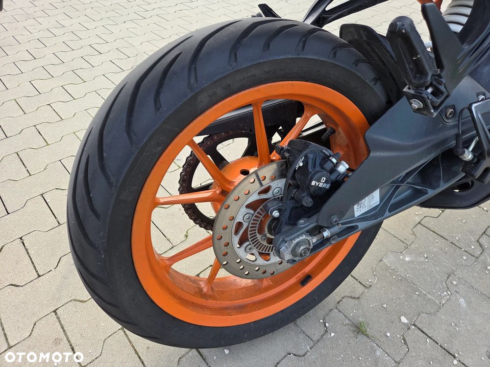 KTM RC 125 - 6