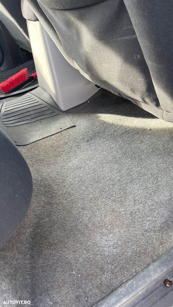 Mitsubishi Pajero Sport 2.5 TD GLS - 15