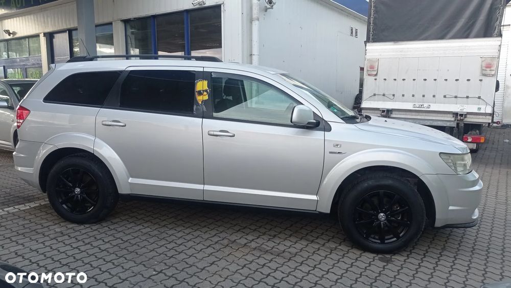 Dodge Journey 2.4 SXT - 25