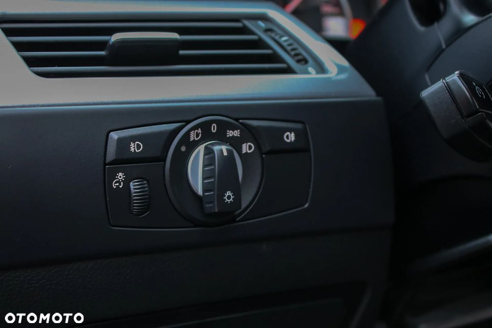 BMW Seria 5 - 29