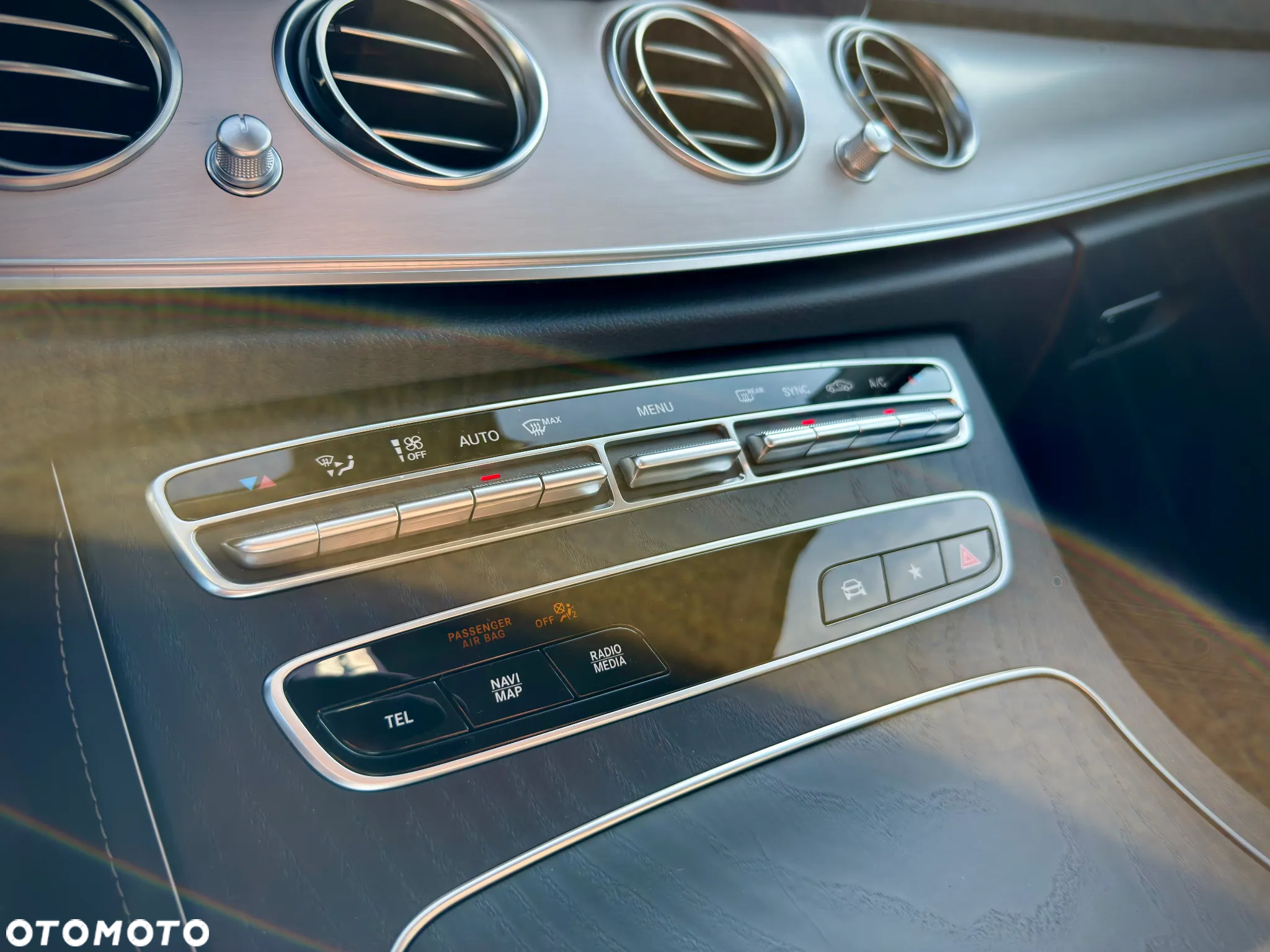 Mercedes-Benz Klasa E 220 d 4-Matic - 25