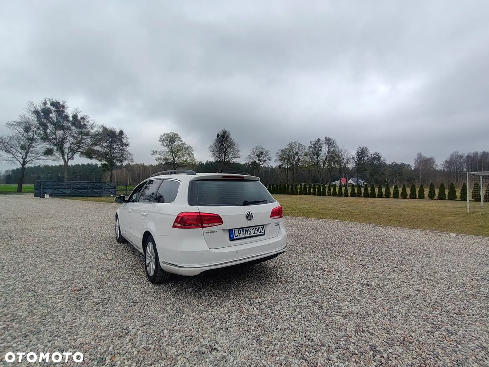 Volkswagen Passat - 24