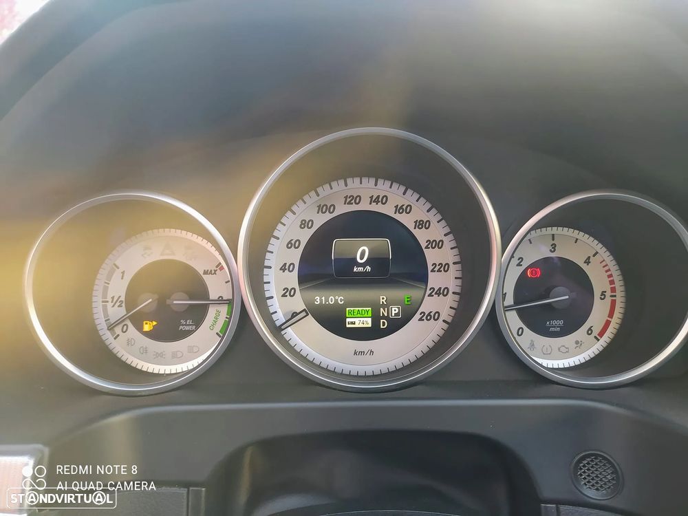 Mercedes-Benz E 300 Bluetec Hybrid Avantgarde - 24