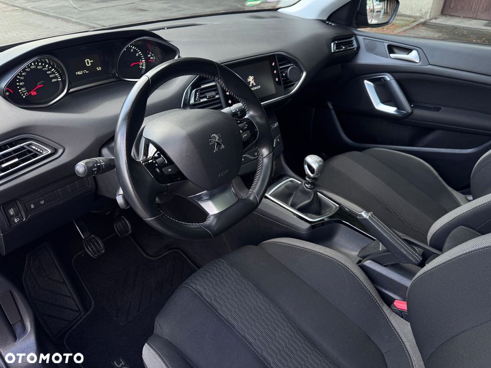 Peugeot 308 PureTech 130 GPF Stop & Start Style - 16