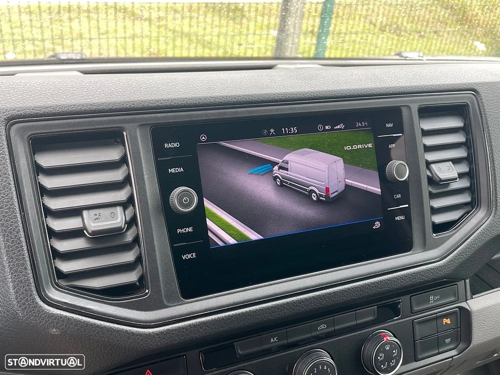 VW Crafter 2.0 TDI L3H3 IVA Dedutível - 32