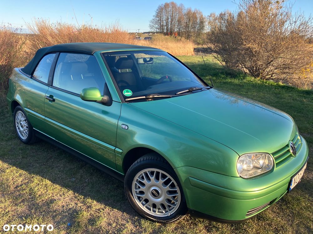 Volkswagen Golf - 25