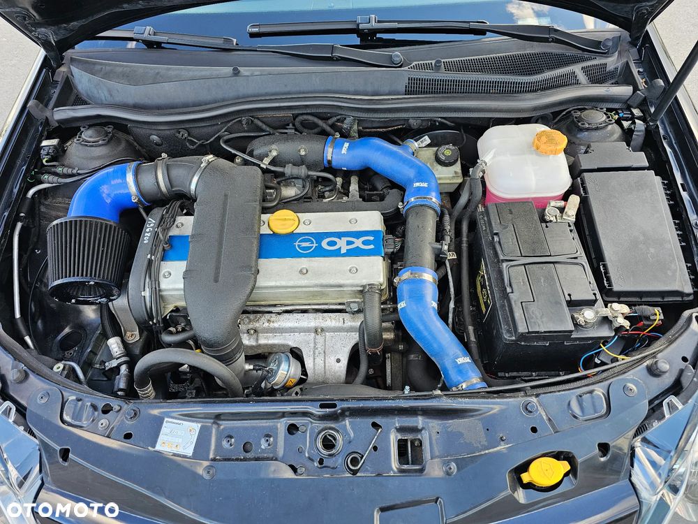 Opel Astra 2.0 T OPC - 18