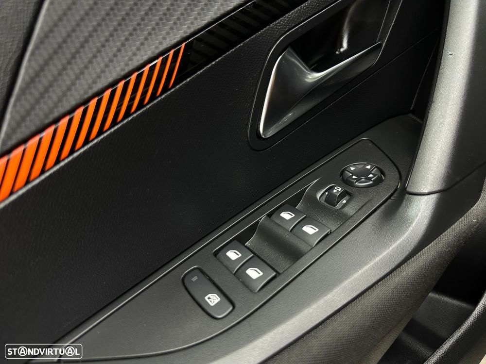 Peugeot 2008 1.5 BlueHDi Active EAT8 - 12