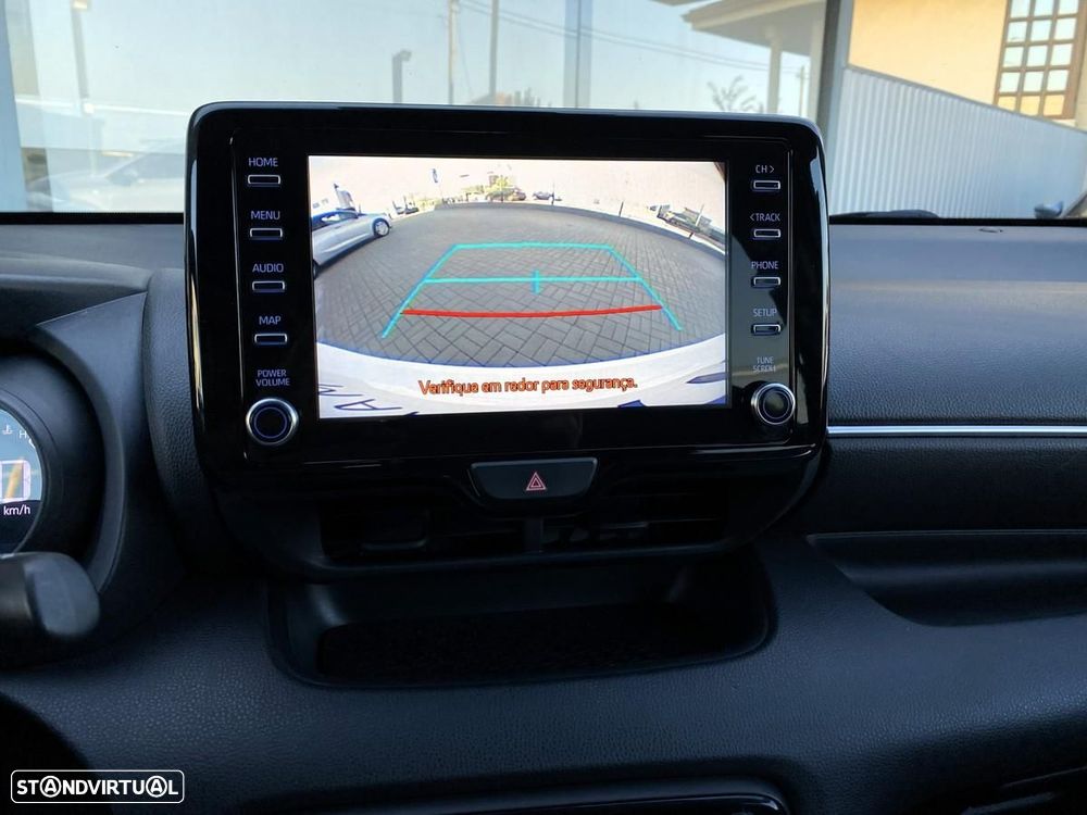 Toyota Yaris 1.5 HSD Exclusive - 21