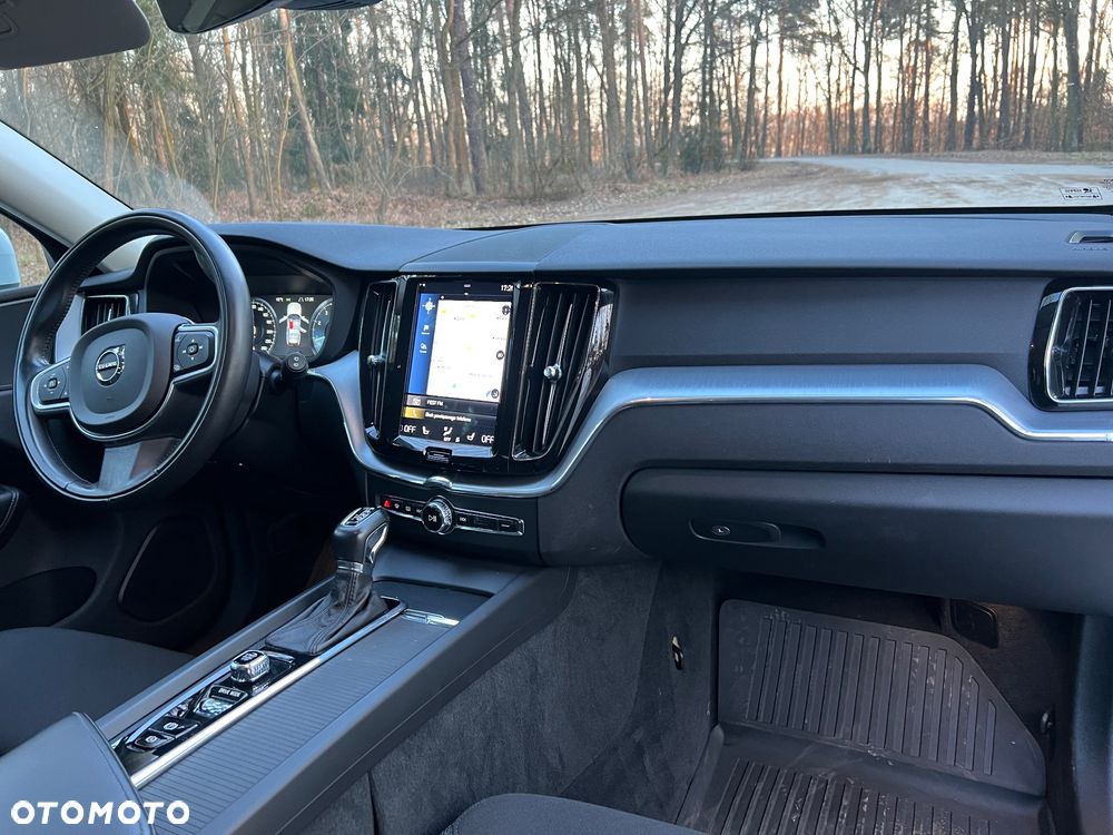 Volvo XC 60 B5 B AWD Geartronic Momentum Pro - 36