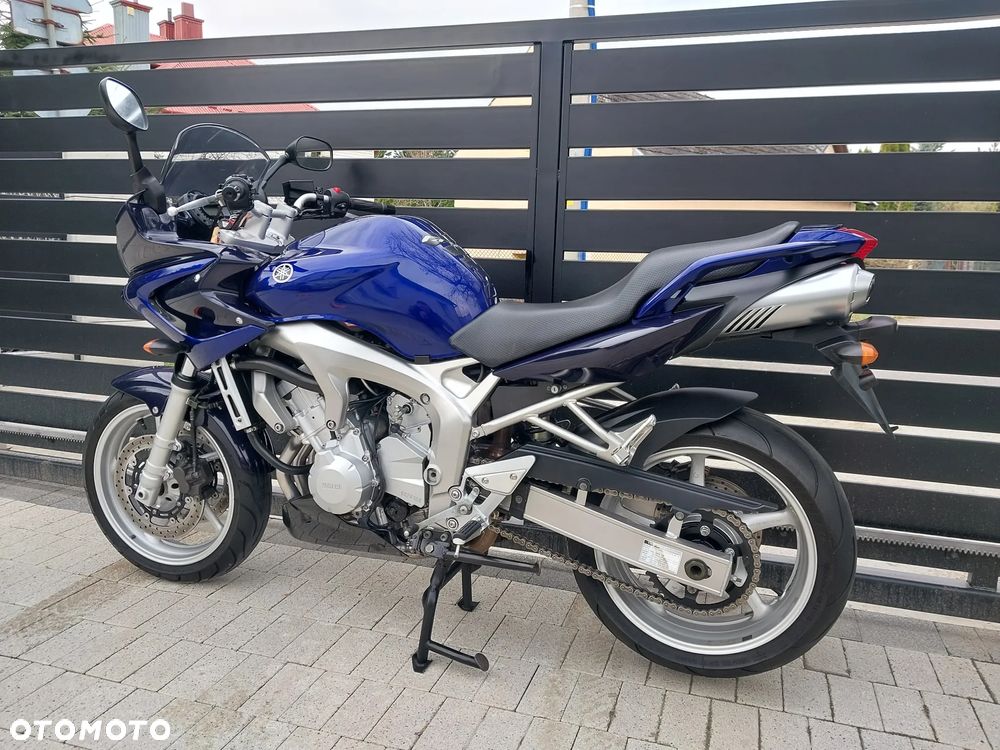 Yamaha FZ6 - 8