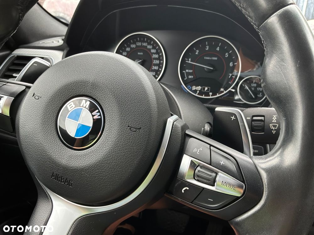 BMW Seria 3 320i M Sport - 15