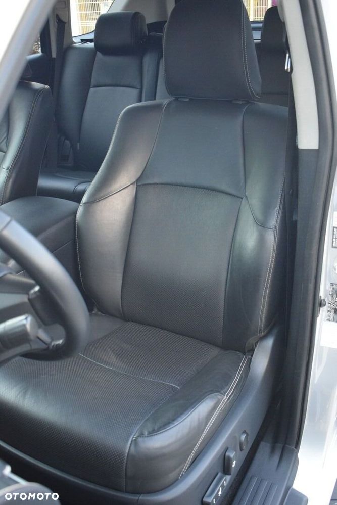Toyota Land Cruiser - 21