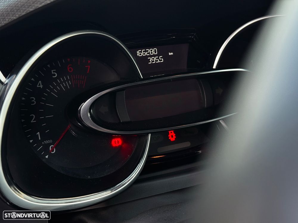 Renault Clio Sport Tourer - 19