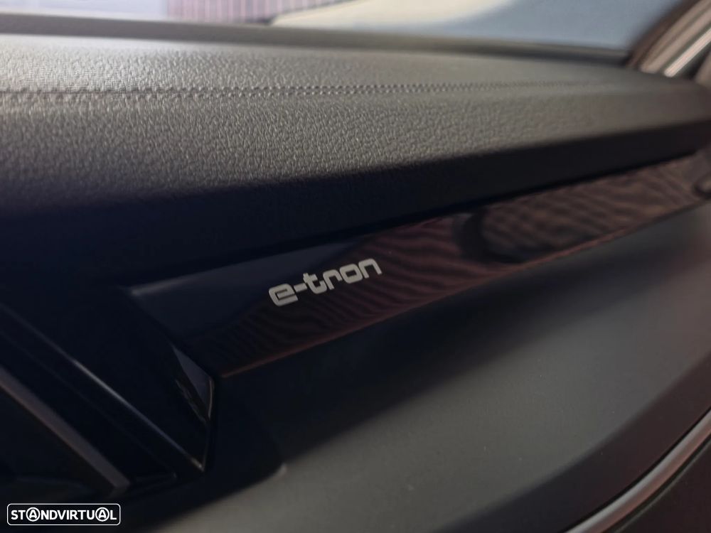 Audi e-tron 55 quattro - 44