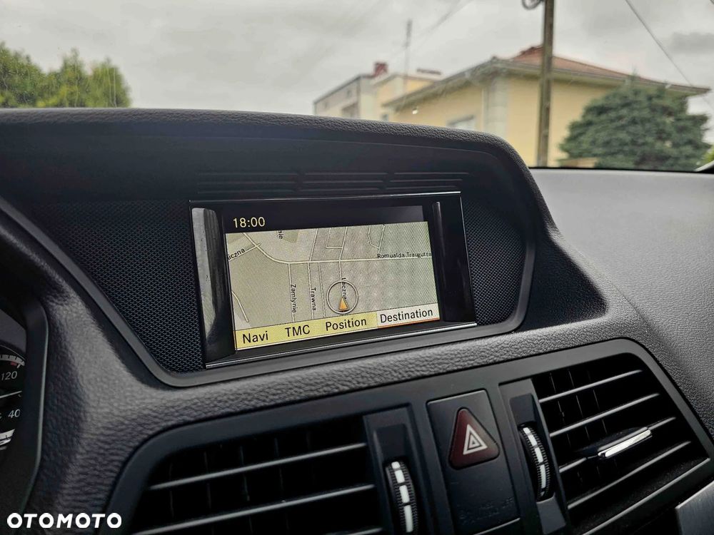 Mercedes-Benz Klasa E 250 BlueEFFICIENCY 7G-TRONIC Avantgarde - 25