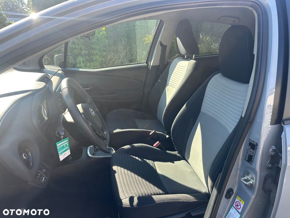 Toyota Yaris 1.5 VVT-i Selection - 16