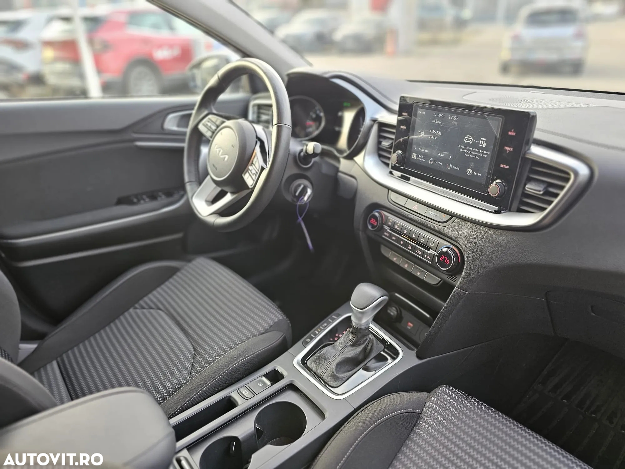 Kia XCeed 1.5 T-GDI 7DCT City - 10