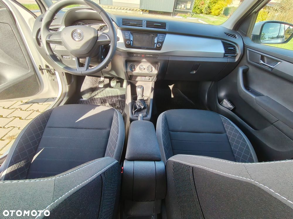 Skoda Fabia 1.0 TSI Ambition - 11
