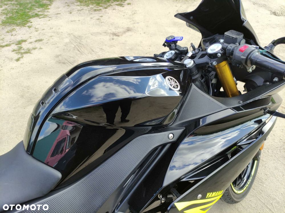 Yamaha YZF - 4