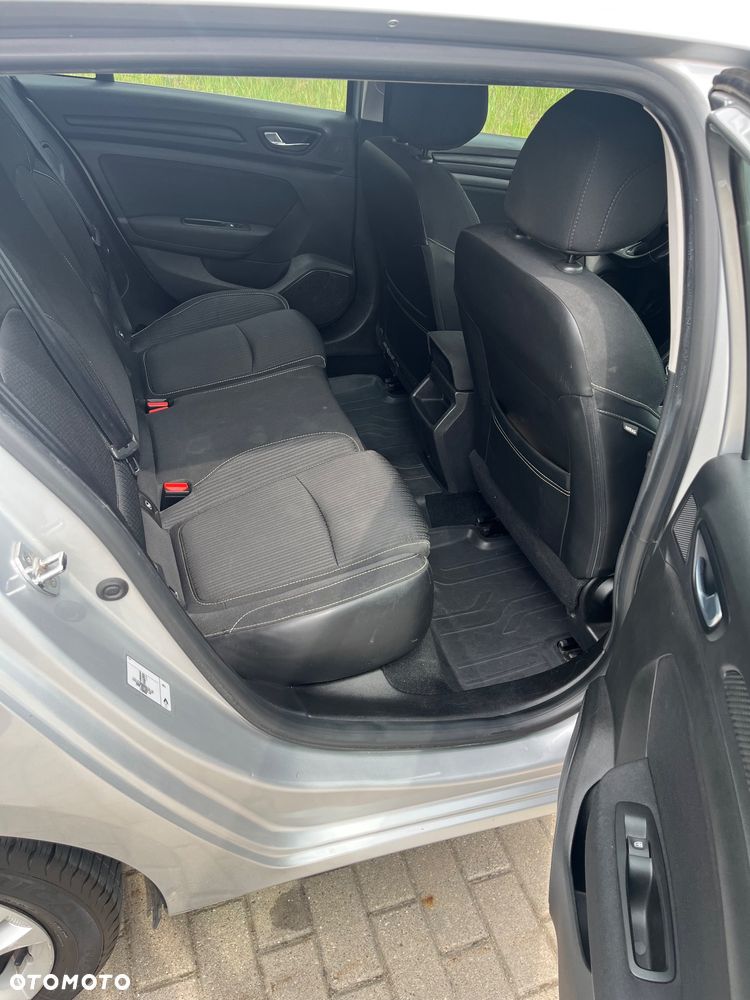 Renault Megane 1.5 dCi Zen - 12