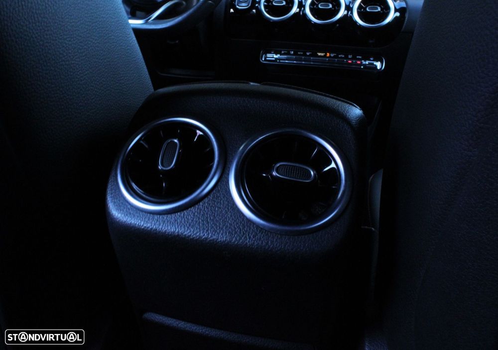 Mercedes-Benz CLA 180 - 18