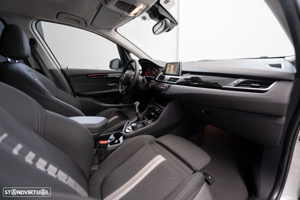 BMW 216 Active Tourer d Line Sport - 8
