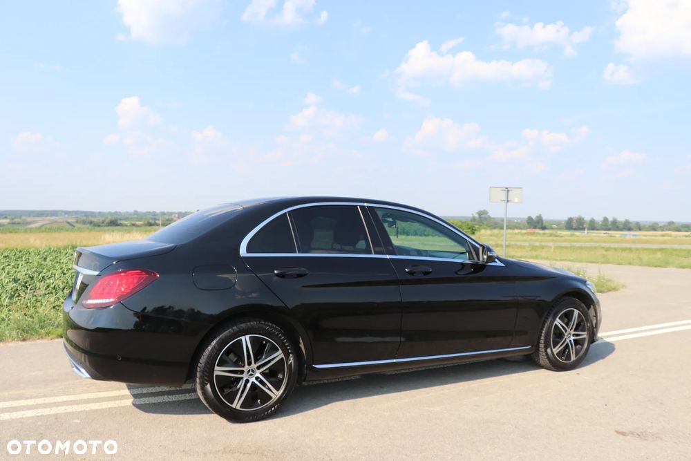 Mercedes-Benz Klasa C 160 Business Edition 9G-TRONIC - 26