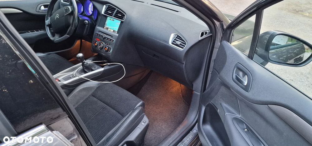Citroën C4 PureTech 130 Stop&Start SHINE - 11