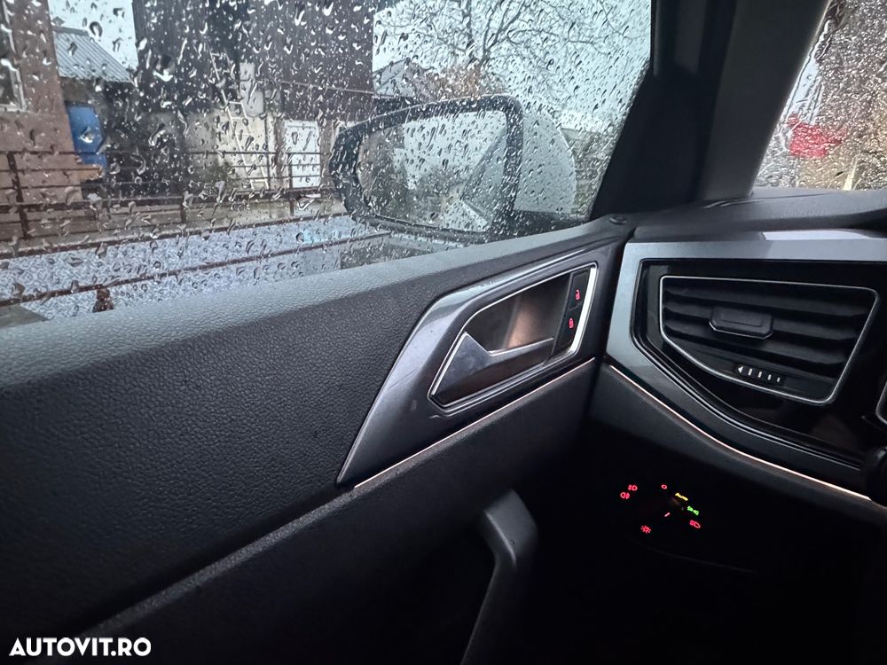 Volkswagen Polo 1.6 TDI Highline - 14