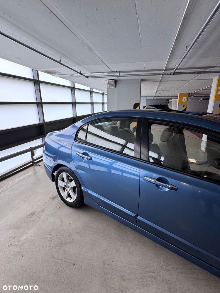 Honda Civic 1.8 Comfort - 14