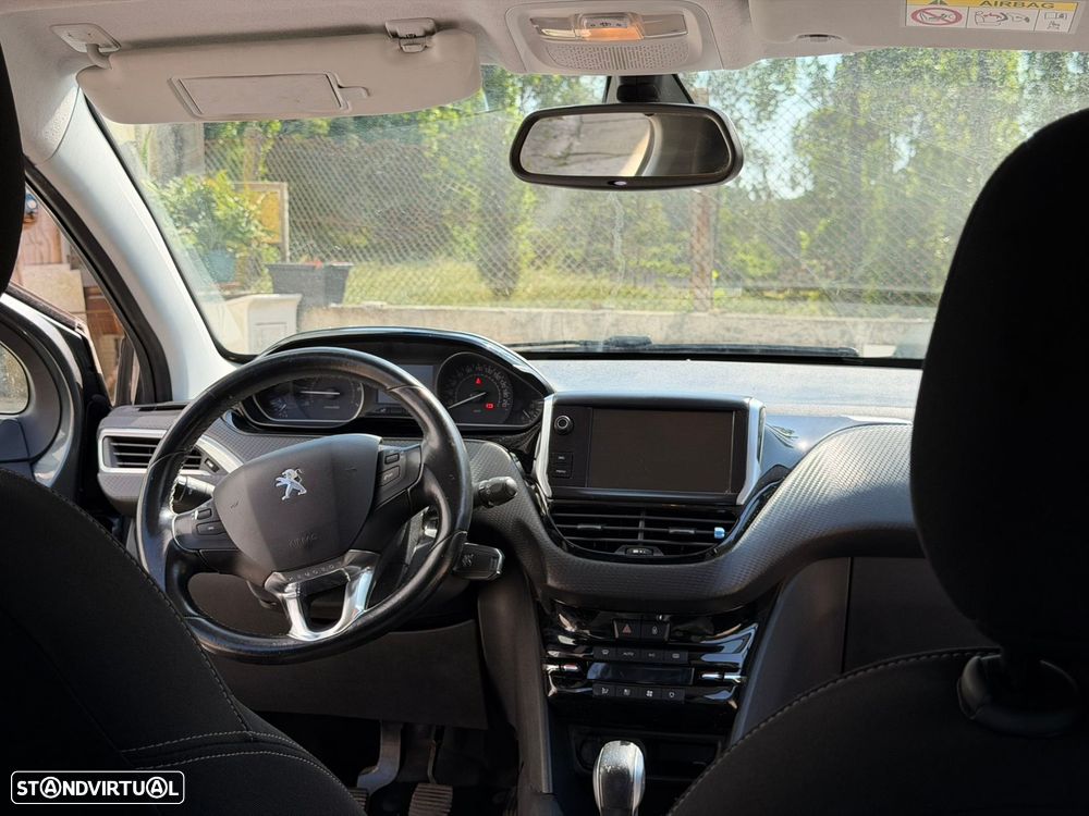Peugeot 208 1.2 PureTech Allure - 16
