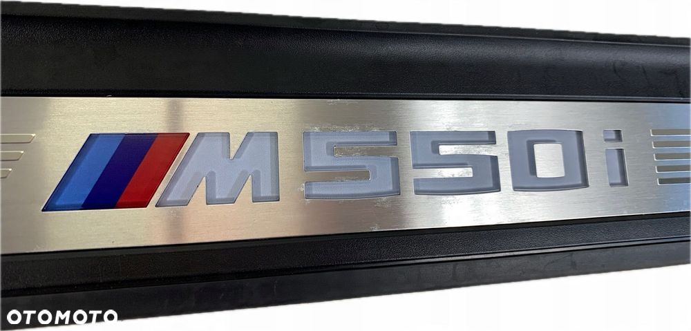 BMW 5 G30 M-PAKIET M550i LISTWA PROGOWA NAKŁADKA LED 8072378 - 15