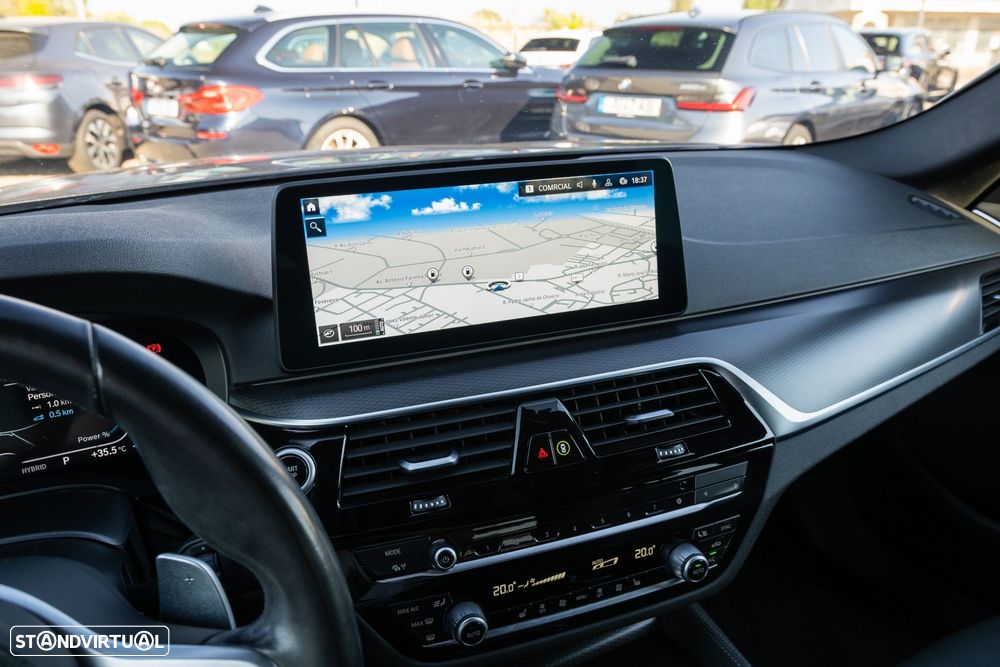 BMW 530 e Pack Desportivo M - 20