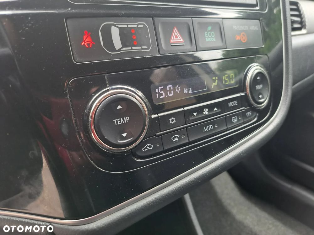 Mitsubishi Outlander 2.2 DI-D 4WD Diamant Edition - 9