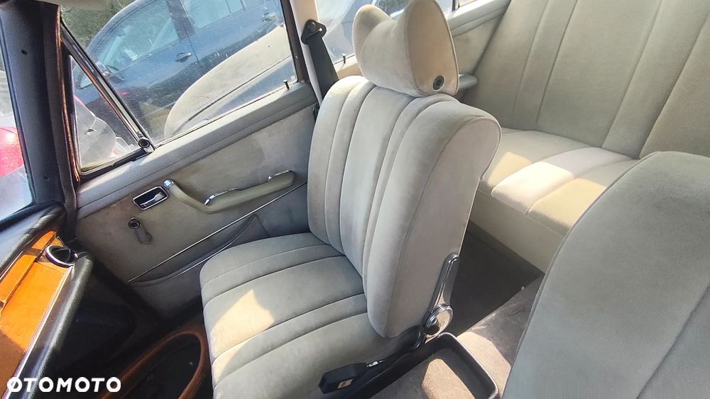 Mercedes-Benz W111 - 19