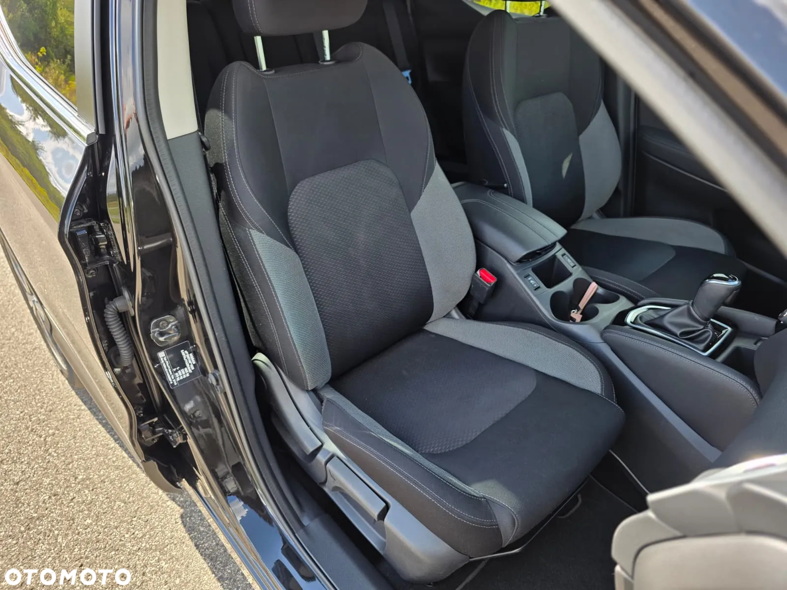 Nissan Qashqai 1.3 DIG-T N-Connecta DCT - 12
