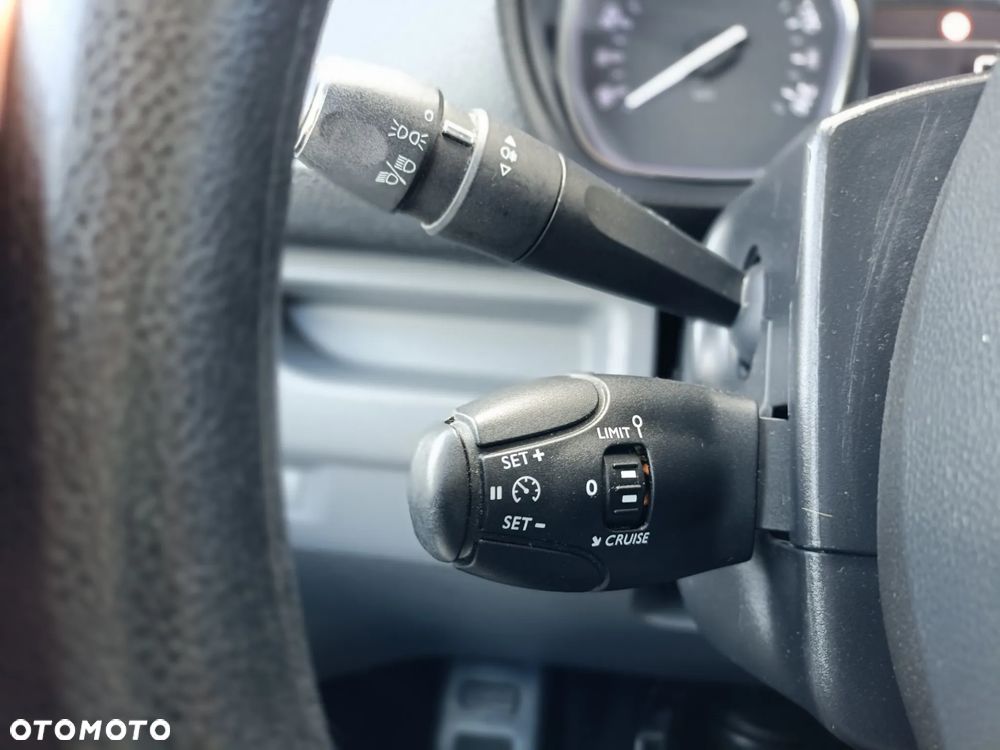 Peugeot Traveller L3 2.0 Business - 29