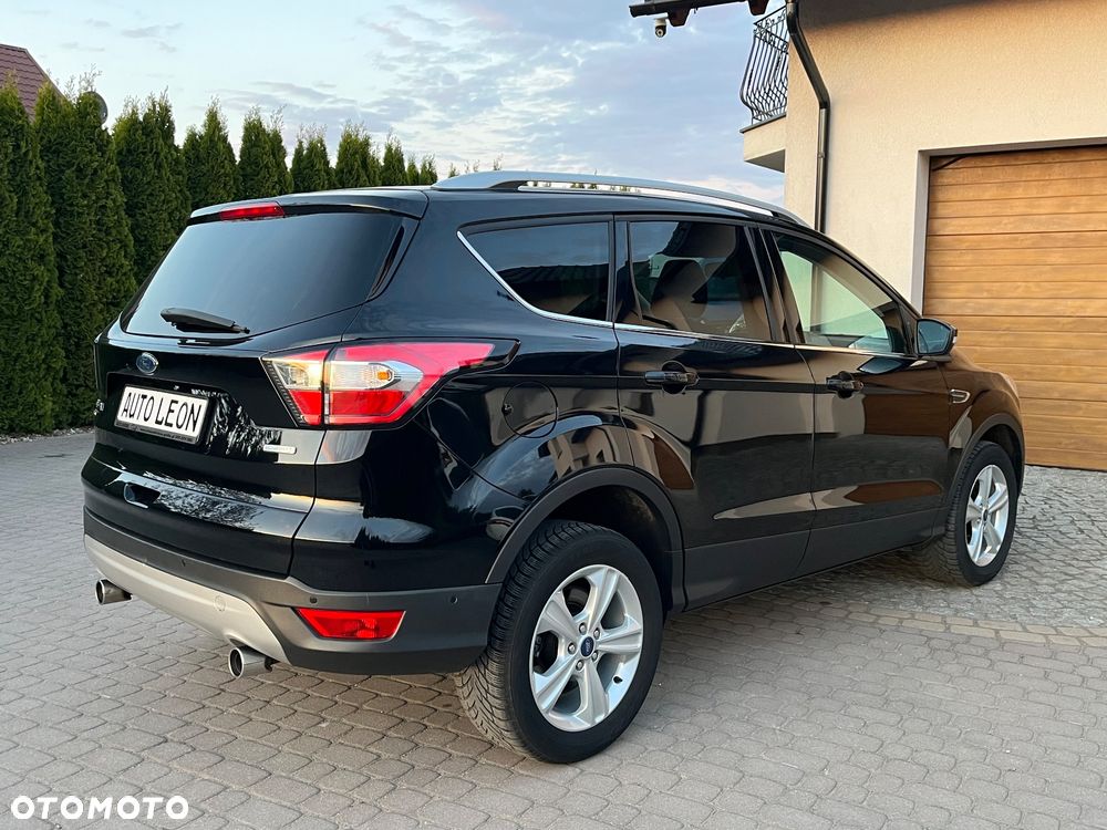 Ford Kuga - 10