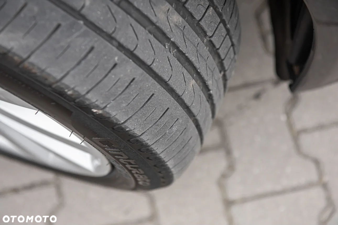 BMW Seria 5 535d Luxury Line - 34