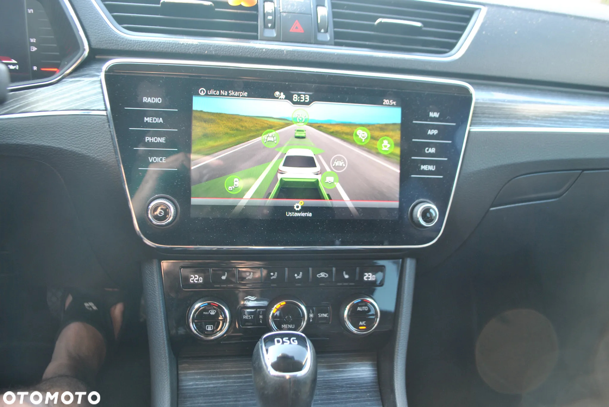 Skoda Superb 2.0 TDI DSG Premium Edition - 26