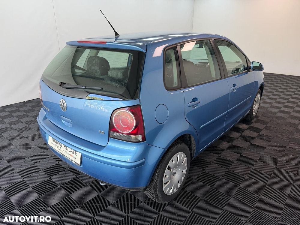 Volkswagen Polo 1.4 Comfortline - 19