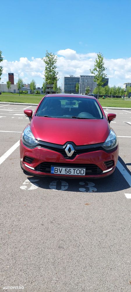 Renault Clio - 1