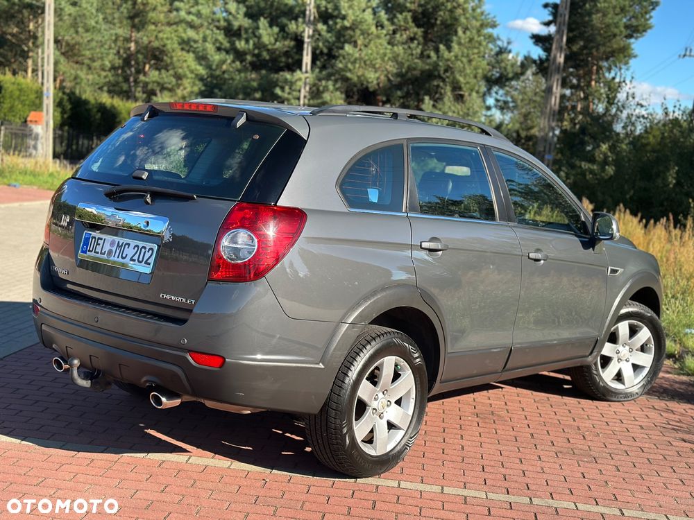 Chevrolet Captiva - 25